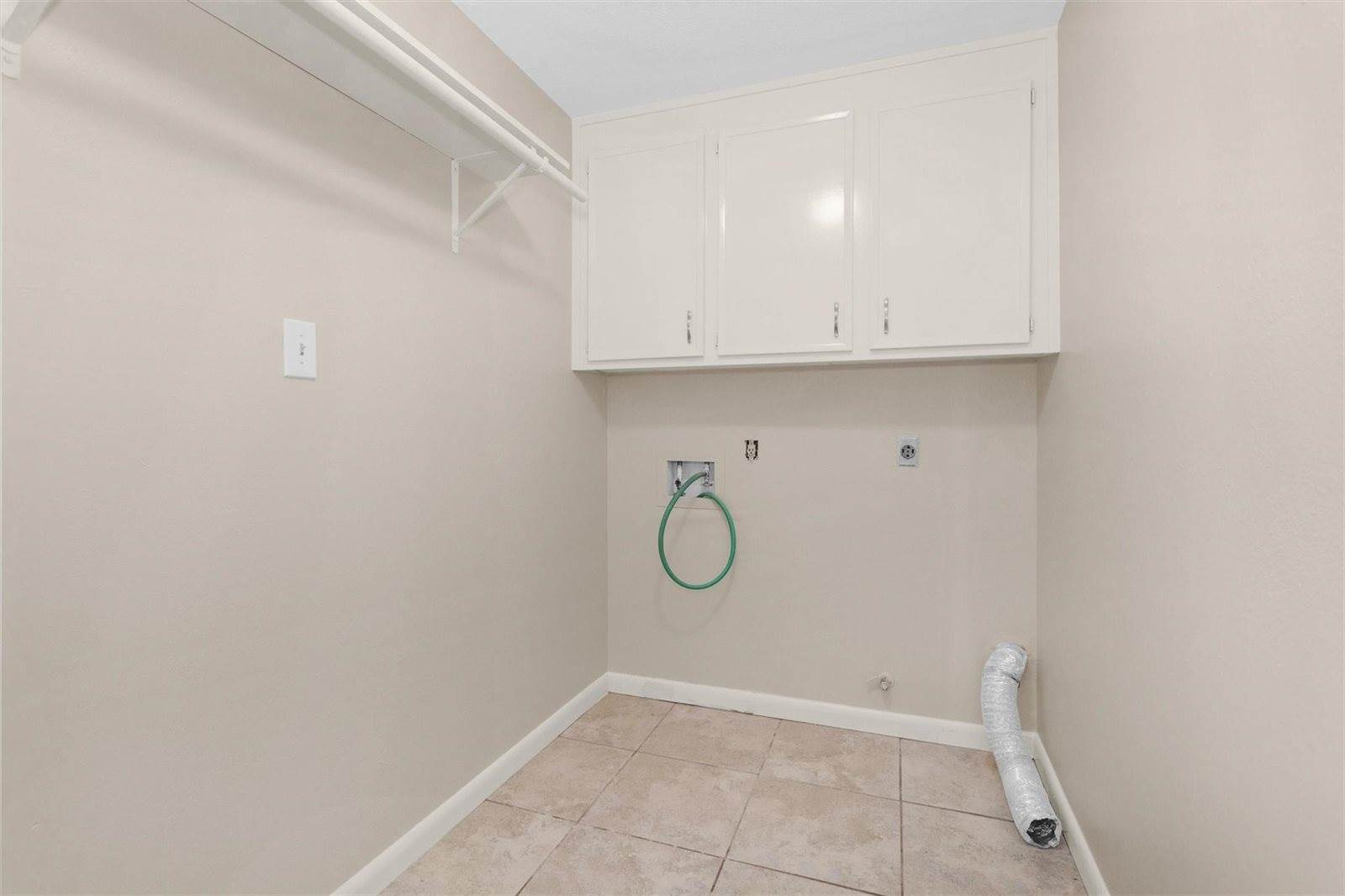 3127 Wagon Trail Drive, Sugar Land, TX 77479