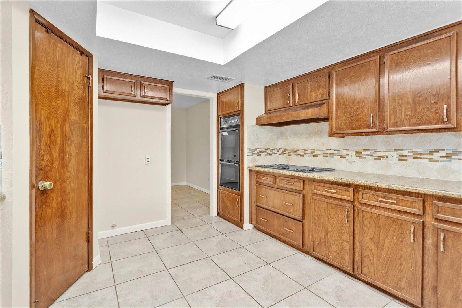 3127 Wagon Trail Drive, Sugar Land, TX 77479