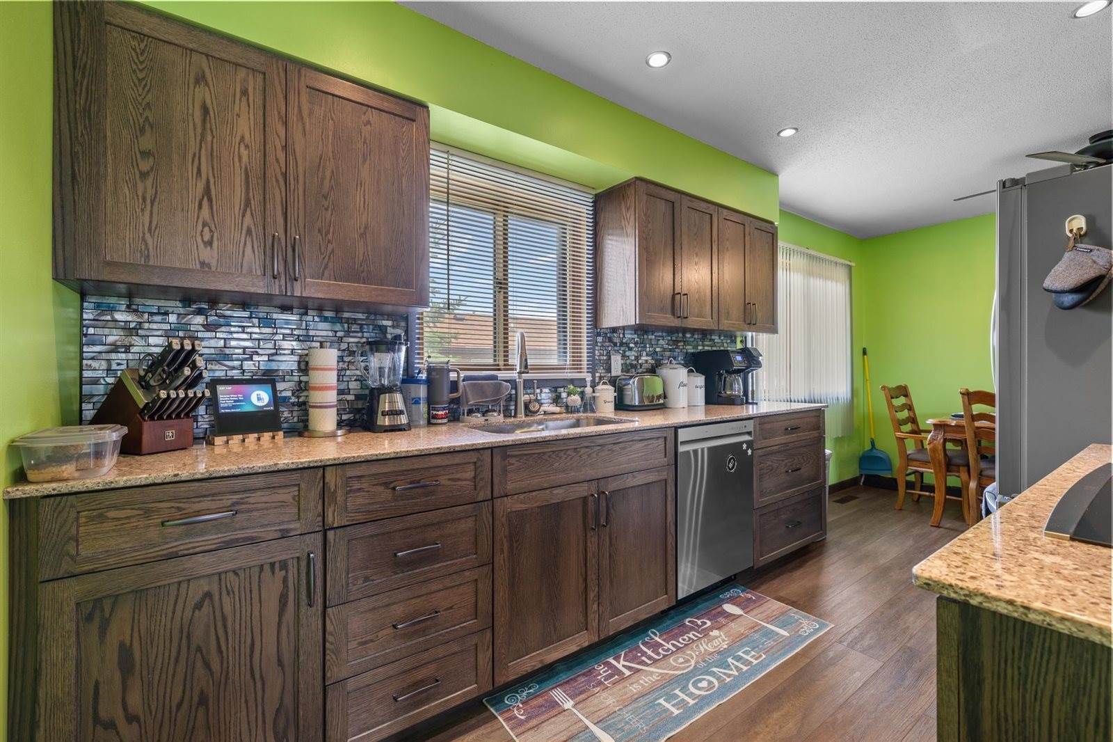 403 Pleasant Ave N, Surrey, ND 58785