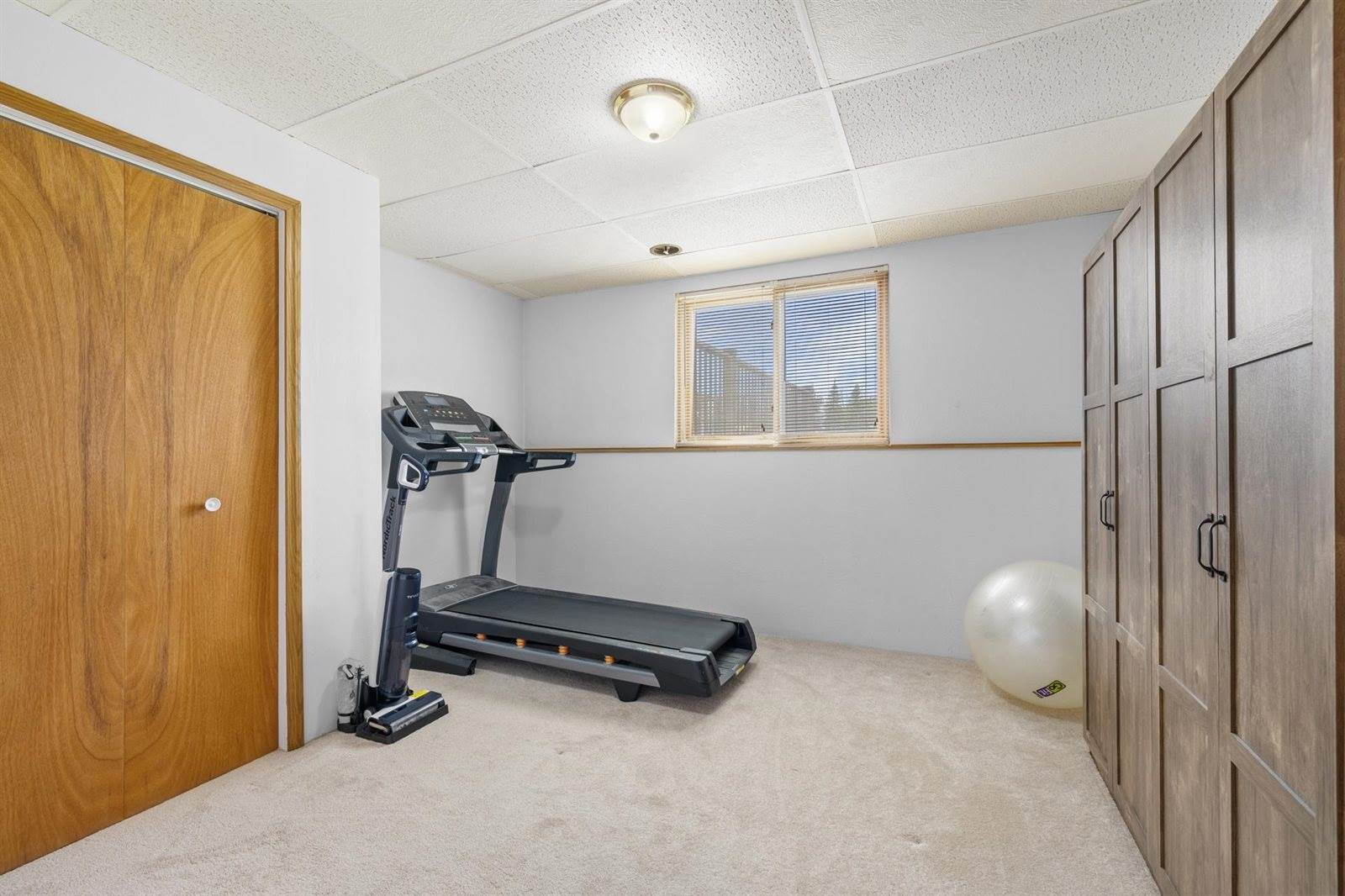 403 Pleasant Ave N, Surrey, ND 58785