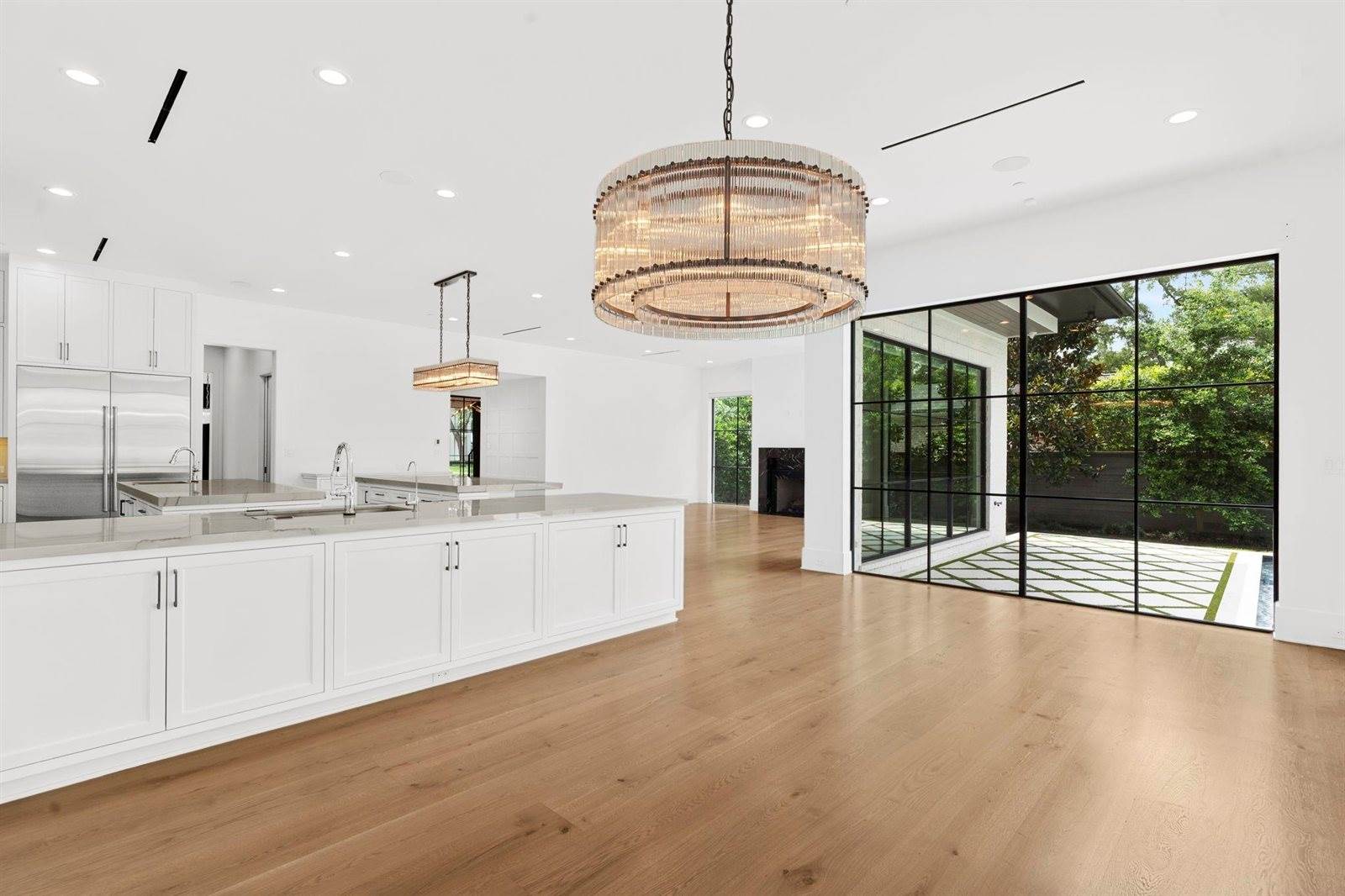 337 Folwell Lane, Houston, TX 77024