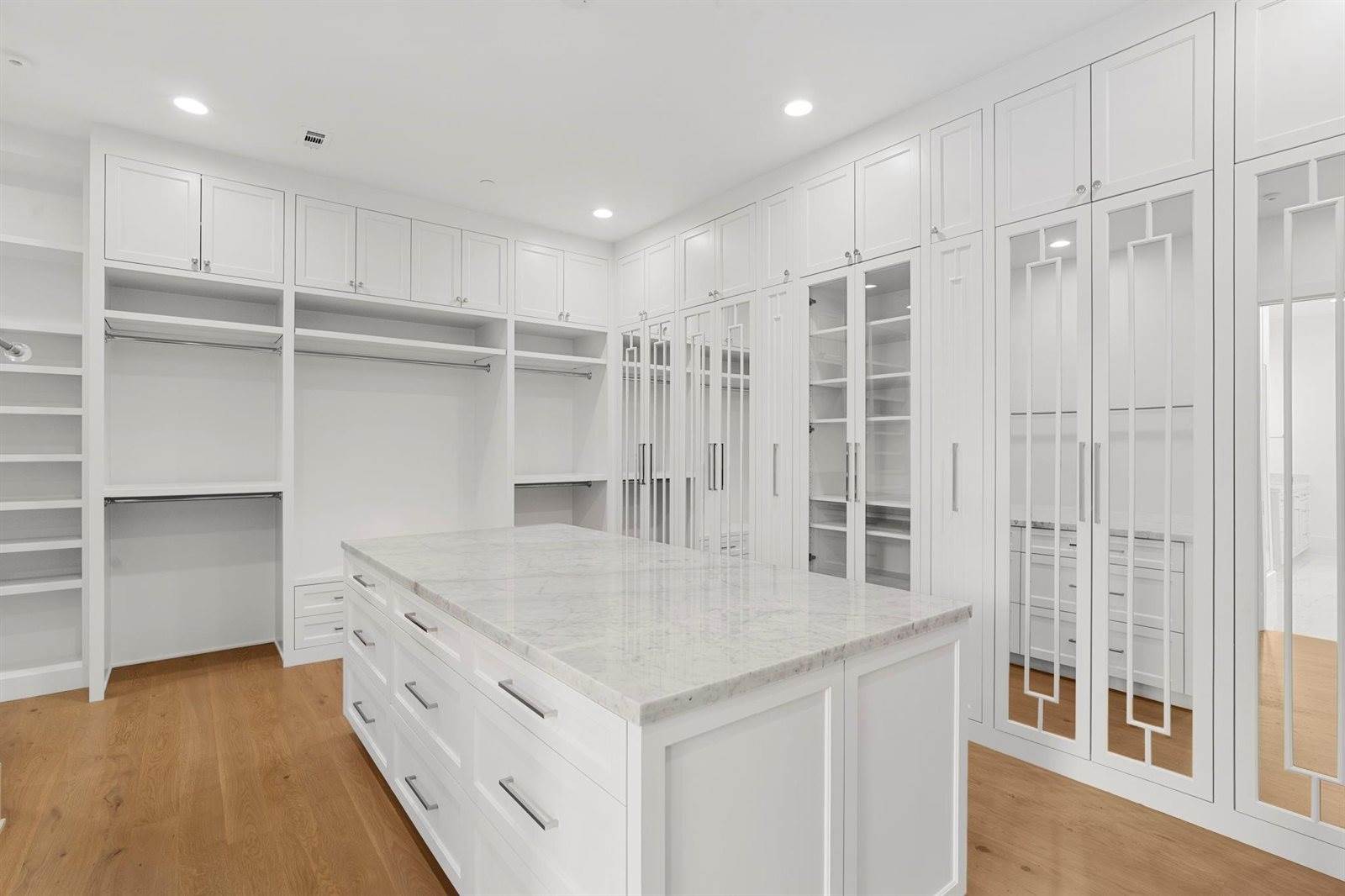 337 Folwell Lane, Houston, TX 77024