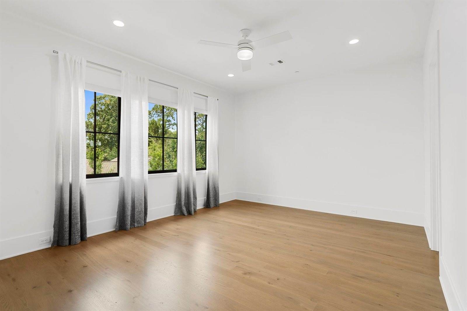 337 Folwell Lane, Houston, TX 77024