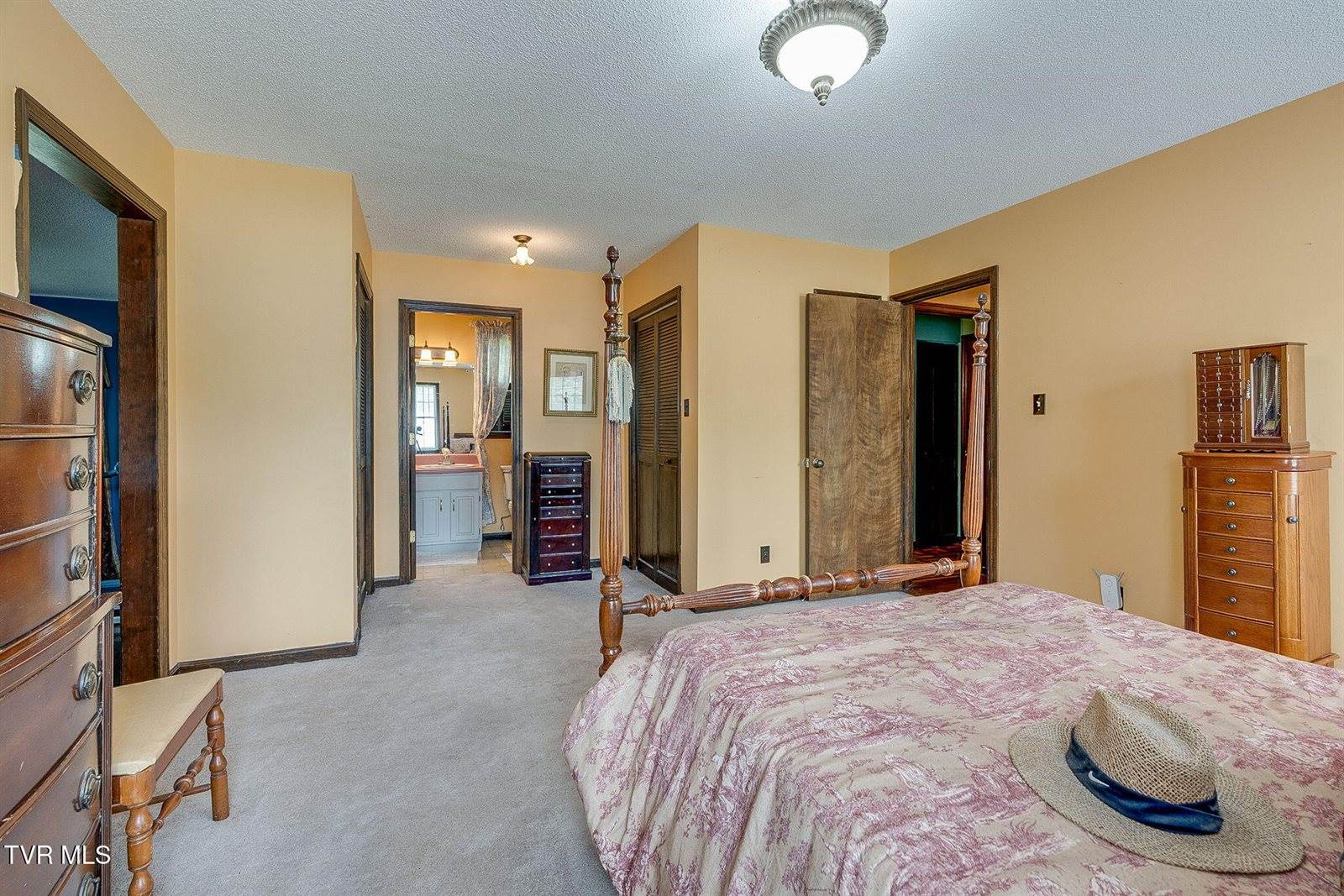 1258 Highway 126, Bristol, TN 37620