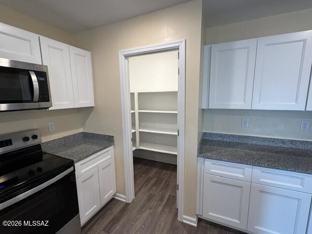 1698 Tenen Pass Drive, Benson, AZ 85602