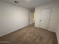 1698 Tenen Pass Drive, Benson, AZ 85602
