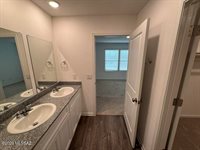 1698 Tenen Pass Drive, Benson, AZ 85602