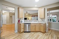 4 Steele Pl, Hillsborough Township, NJ 08844
