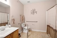 4 Steele Pl, Hillsborough Township, NJ 08844