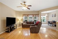 4 Steele Pl, Hillsborough Township, NJ 08844