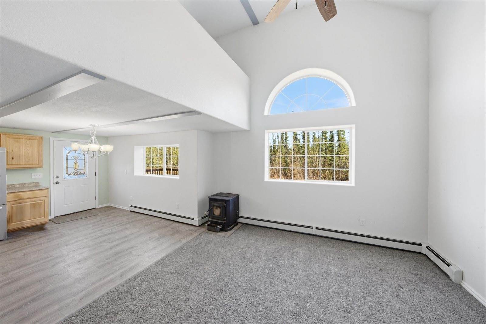 960 Pickering Drive, Fairbanks, AK 99709