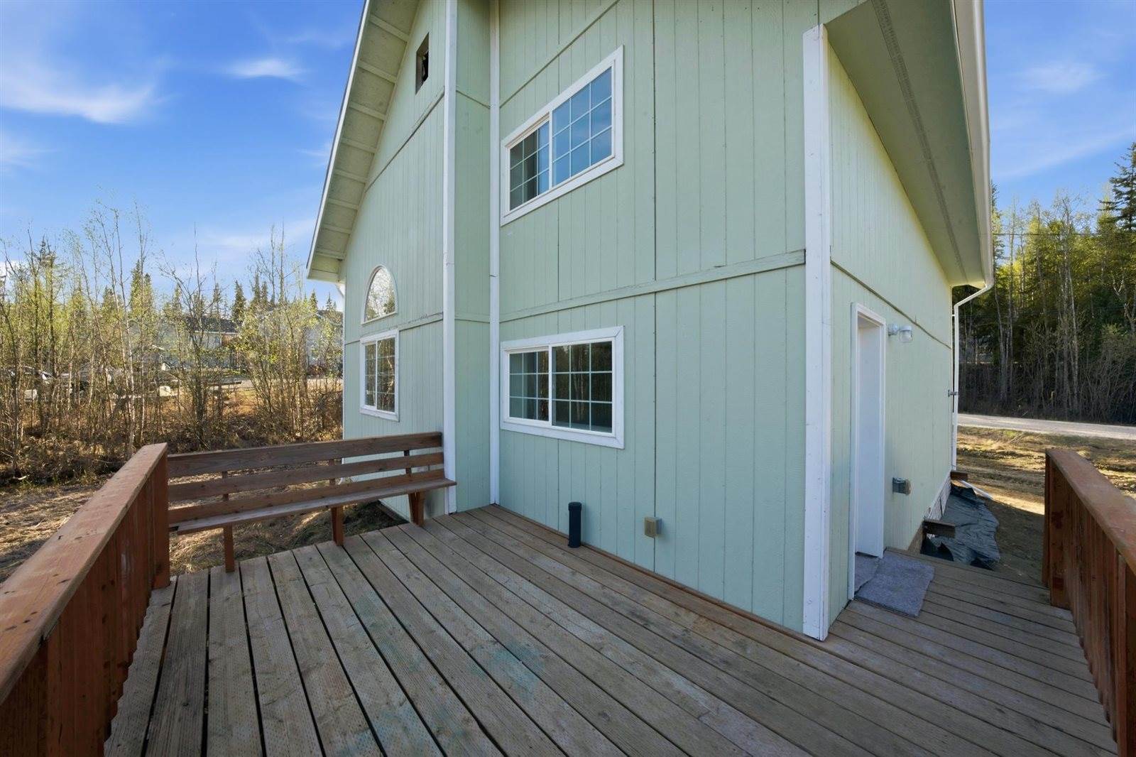 960 Pickering Drive, Fairbanks, AK 99709