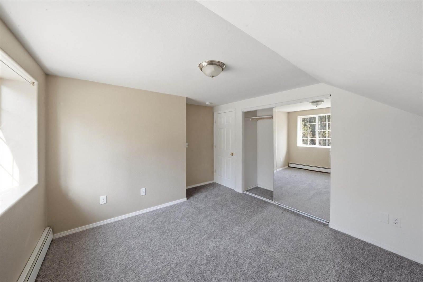 960 Pickering Drive, Fairbanks, AK 99709