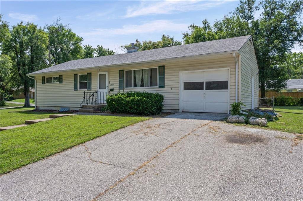 11320 Lewis Avenue, Kansas City, MO 64134