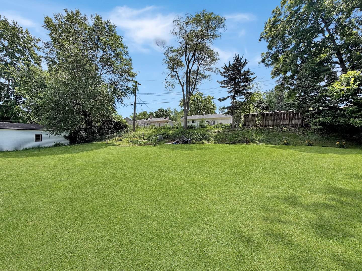 1411 Mark Drive, Freeport, IL 61032