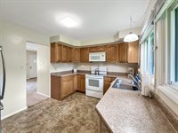 1411 Mark Drive, Freeport, IL 61032