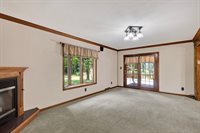 1060 Lakewood Lane, Wisconsin Rapids, WI 54494