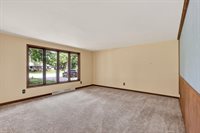 1060 Lakewood Lane, Wisconsin Rapids, WI 54494