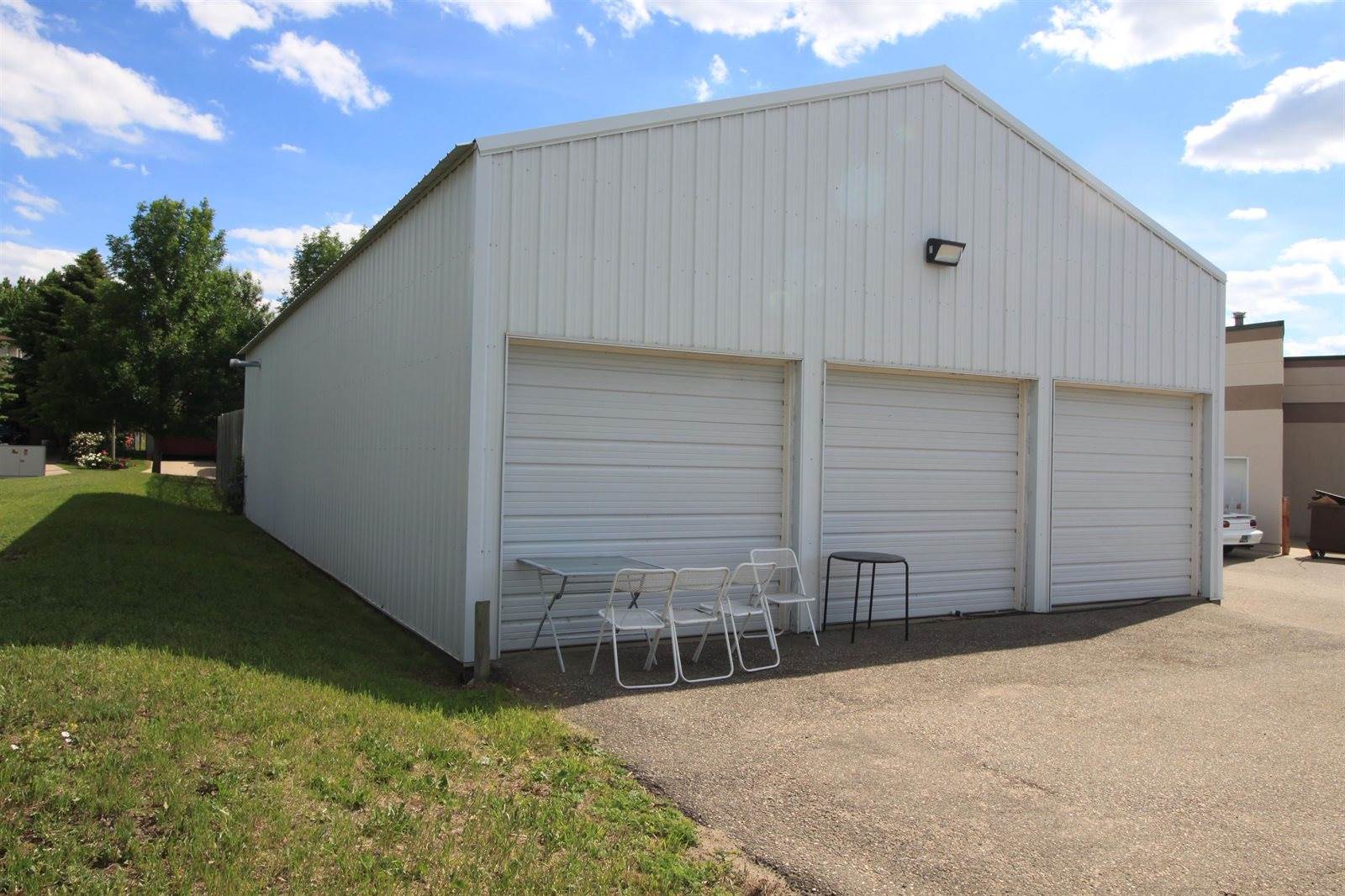 1400 11 1/2 Ave SW, Minot, ND 58701