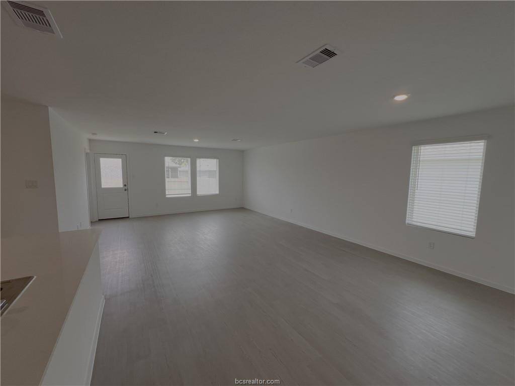 5433 Bear Run, Bryan, TX 77803