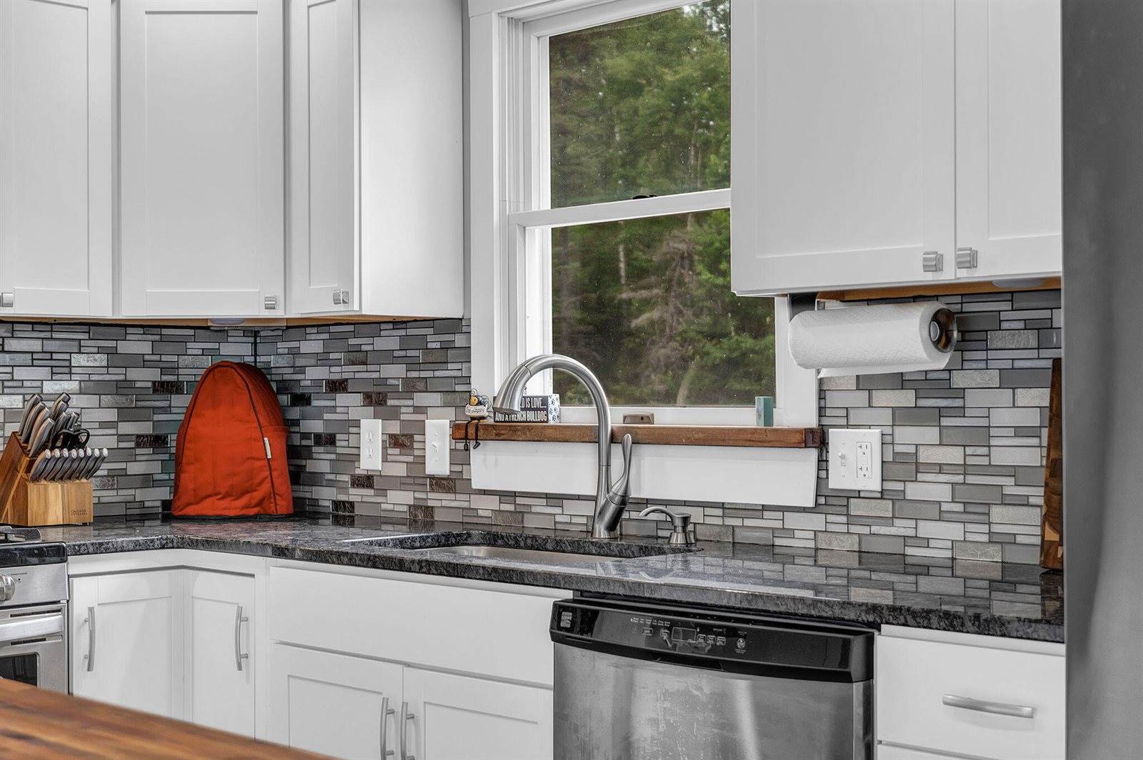 52 Lee Street, Bucksport, ME 04416