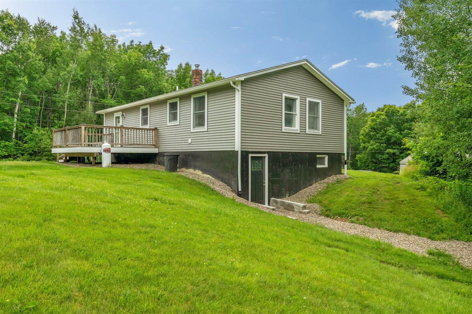 52 Lee Street, Bucksport, ME 04416