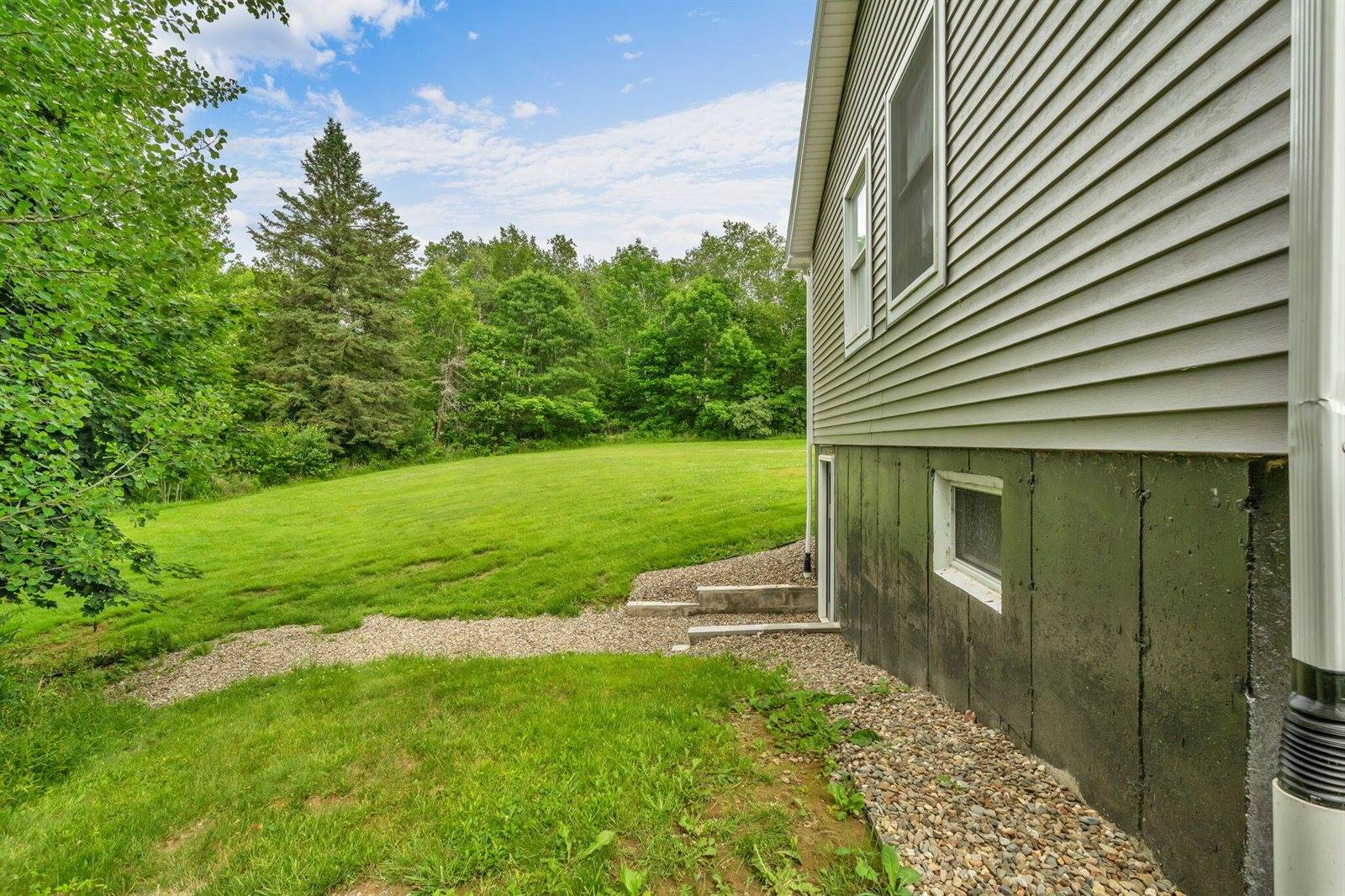 52 Lee Street, Bucksport, ME 04416
