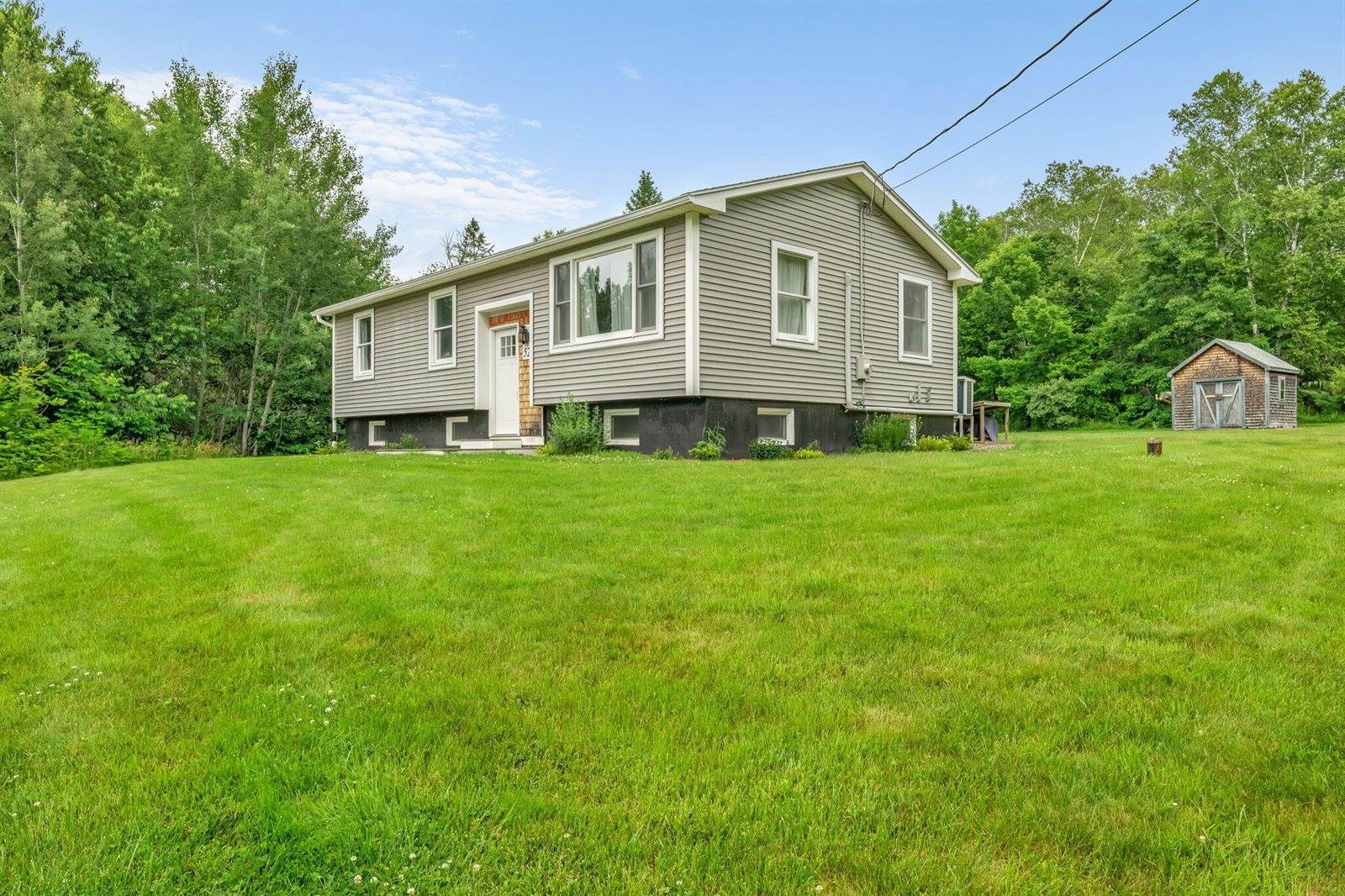 52 Lee Street, Bucksport, ME 04416