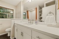 2913 Rollingwood Dr, Tyler, TX 75701
