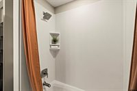 2913 Rollingwood Dr, Tyler, TX 75701