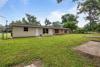 2913 Rollingwood Dr, Tyler, TX 75701