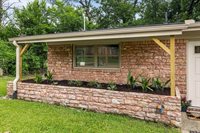 2913 Rollingwood Dr, Tyler, TX 75701
