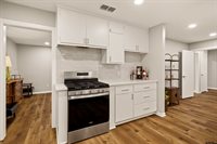 2913 Rollingwood Dr, Tyler, TX 75701