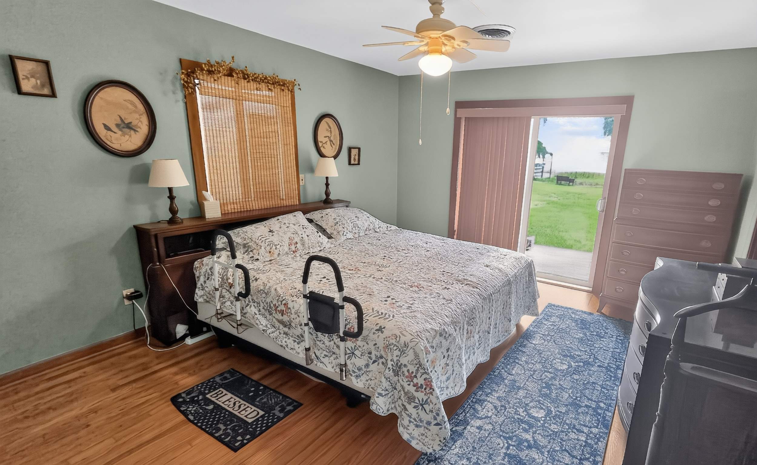 32805 Lake Eustis Drive, Tavares, FL 32778