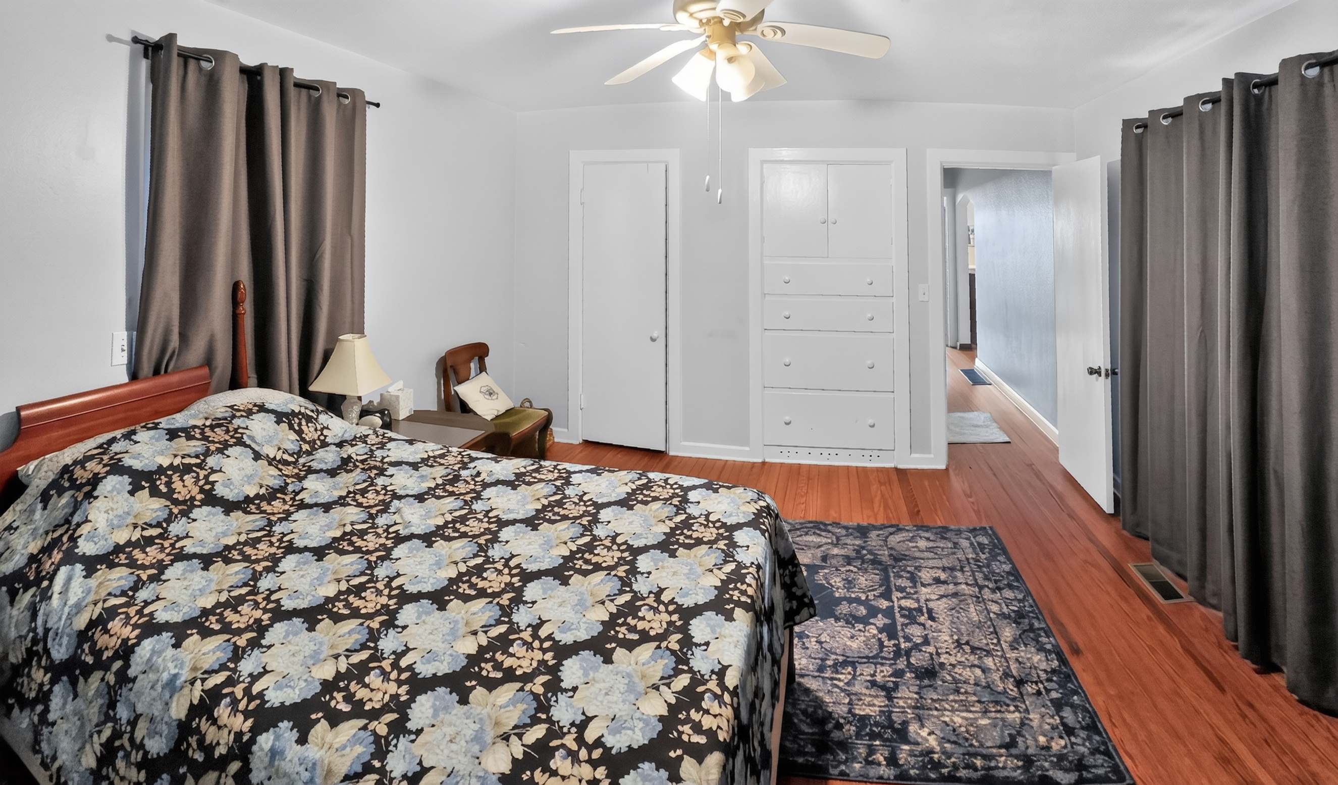 32805 Lake Eustis Drive, Tavares, FL 32778