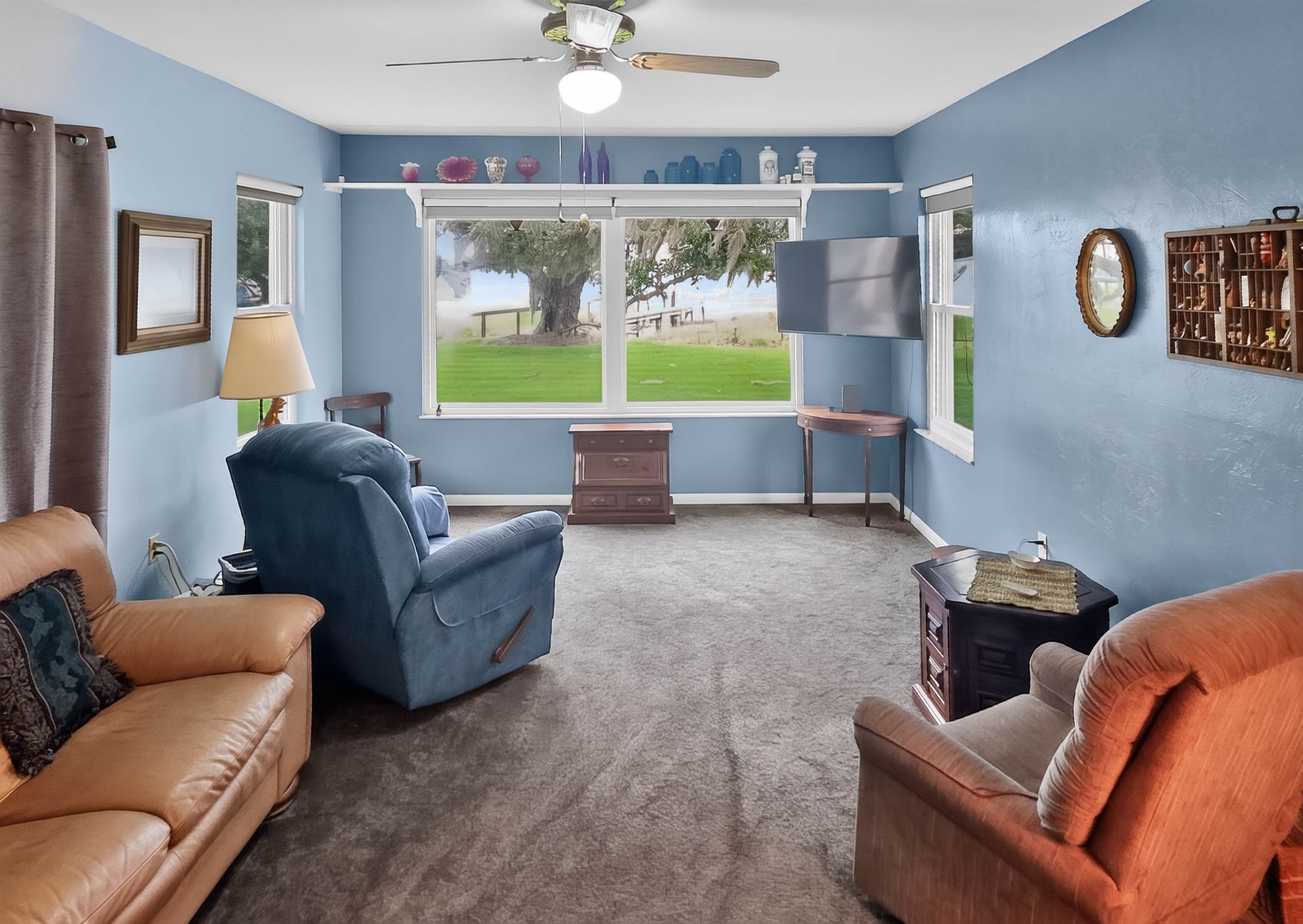 32805 Lake Eustis Drive, Tavares, FL 32778