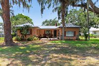 32805 Lake Eustis Drive, Tavares, FL 32778