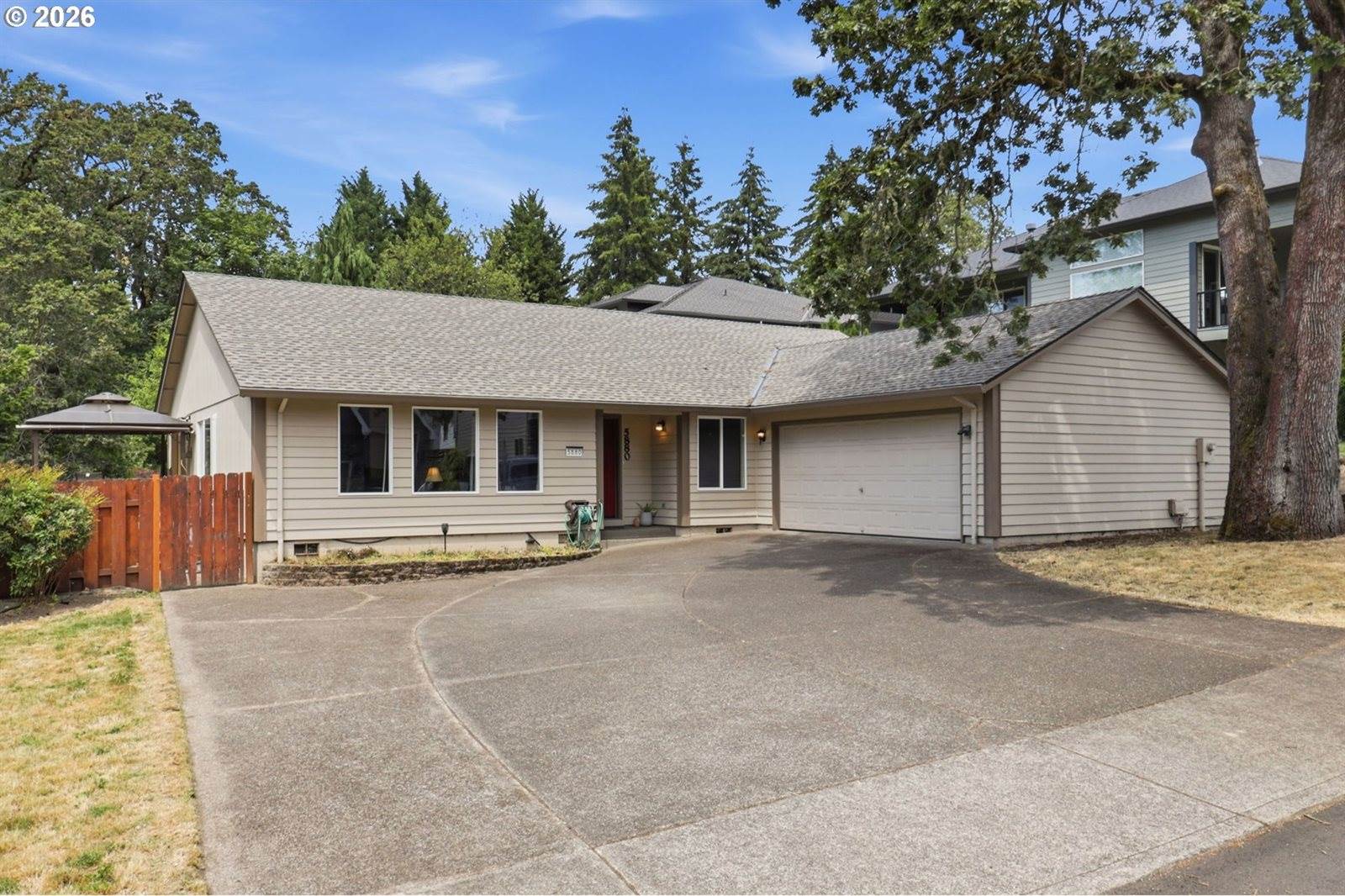 5880 Bird Song Way, Gladstone, OR 97027