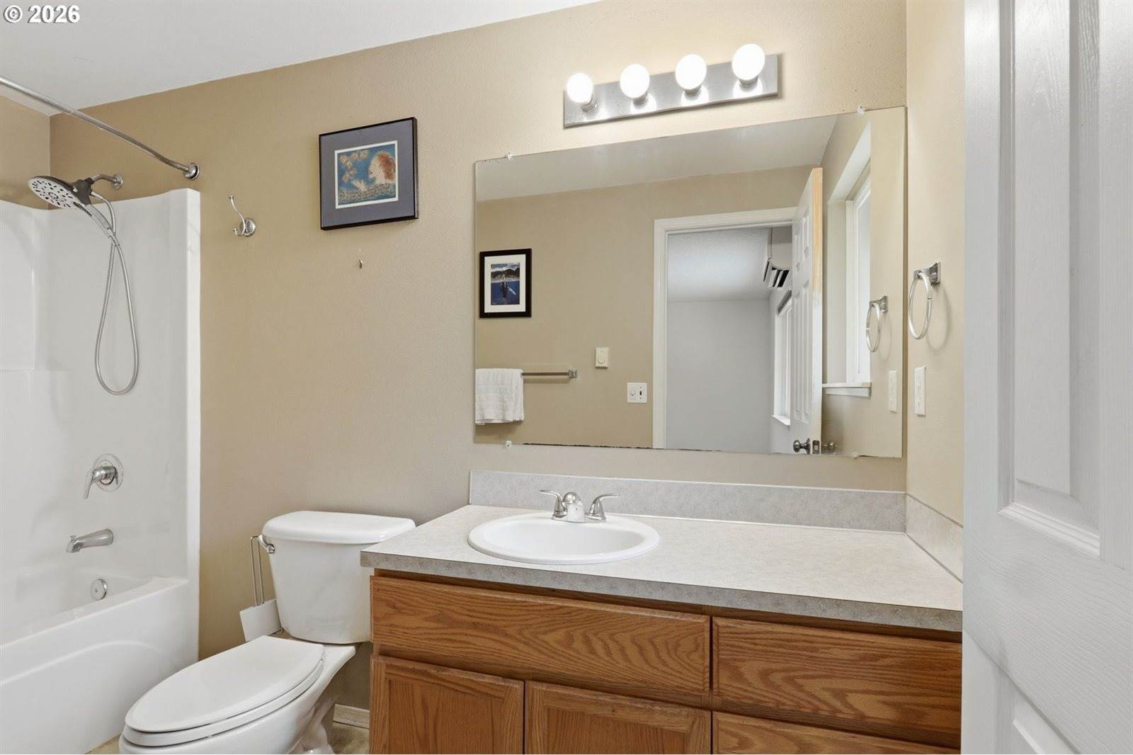 5880 Bird Song Way, Gladstone, OR 97027