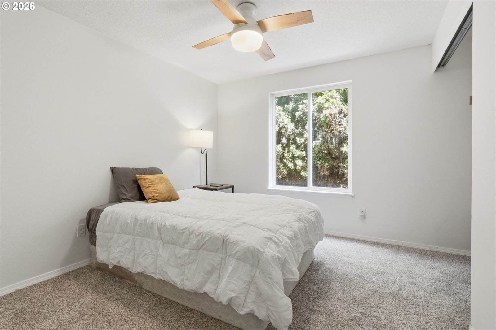 5880 Bird Song Way, Gladstone, OR 97027
