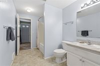 5880 Bird Song Way, Gladstone, OR 97027