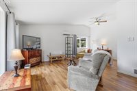 5880 Bird Song Way, Gladstone, OR 97027