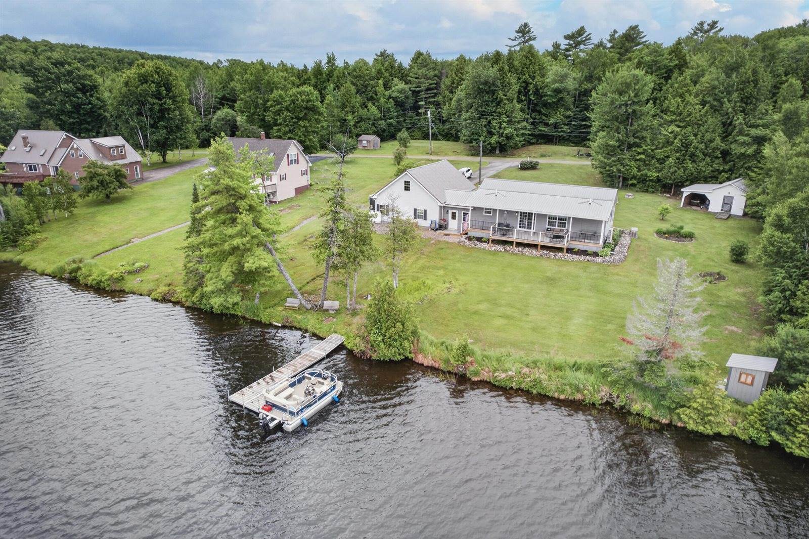 14 Autumn Lane, Lincoln, ME 04457