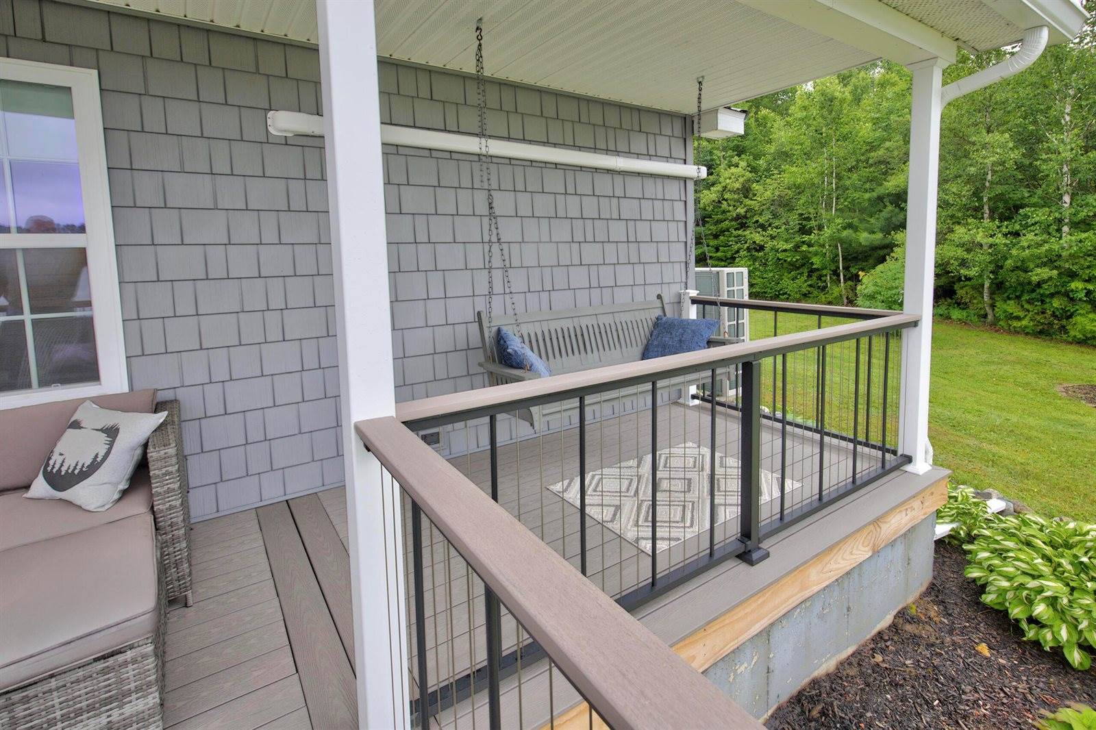 14 Autumn Lane, Lincoln, ME 04457