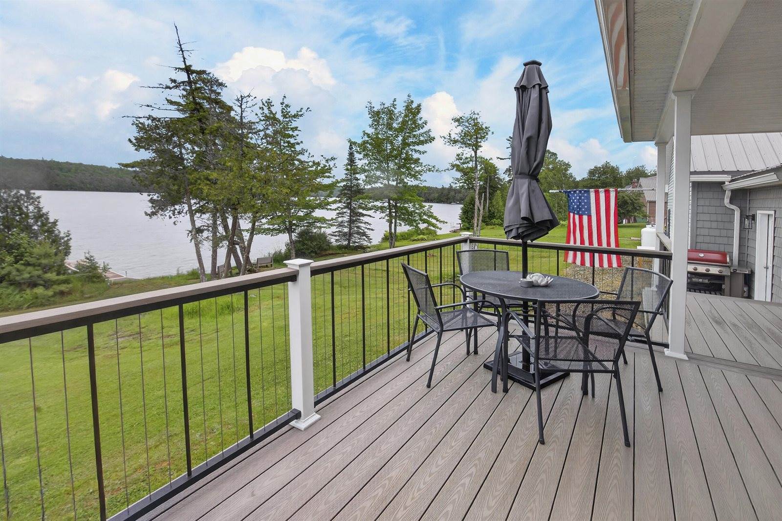 14 Autumn Lane, Lincoln, ME 04457