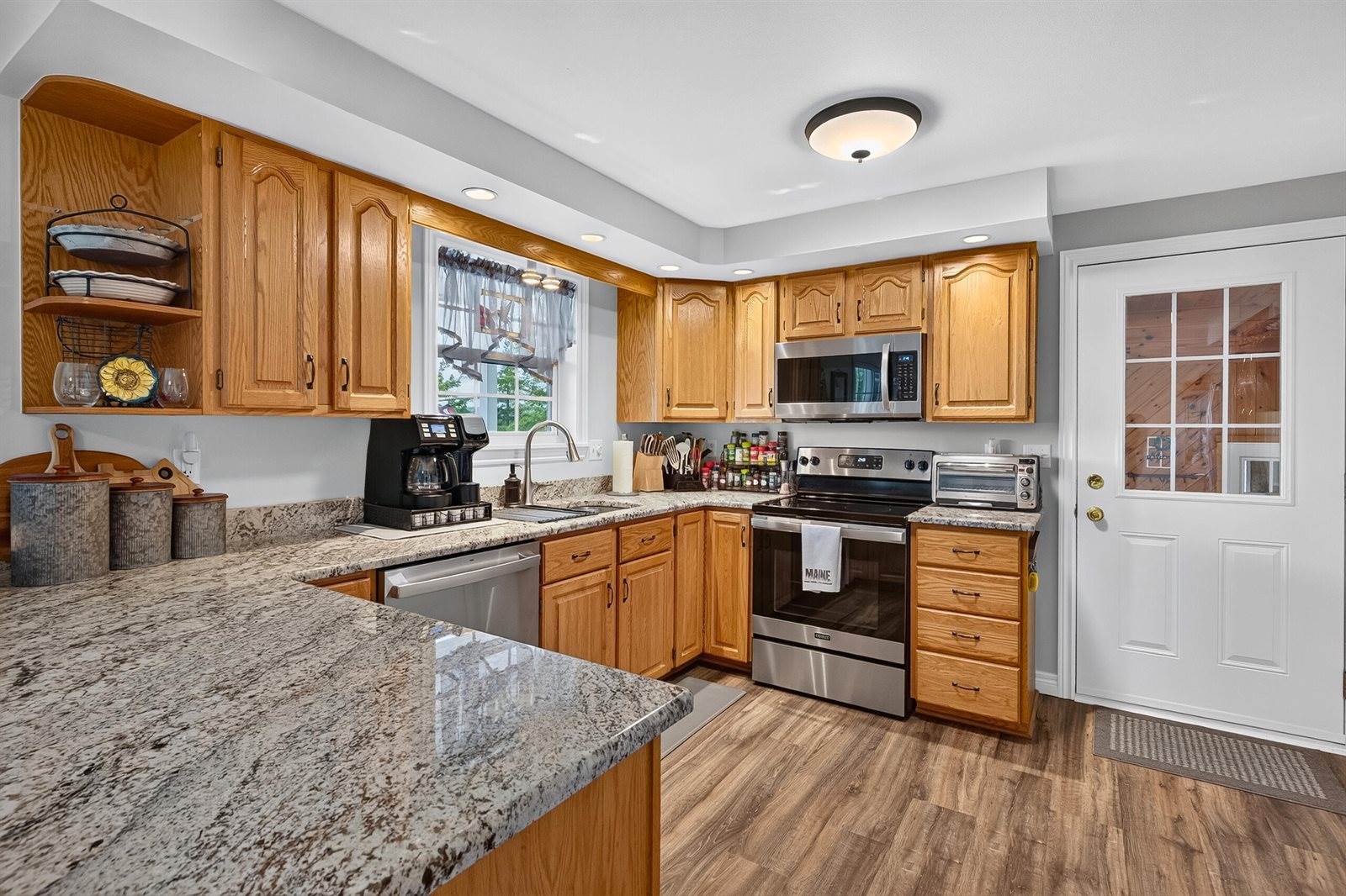 14 Autumn Lane, Lincoln, ME 04457