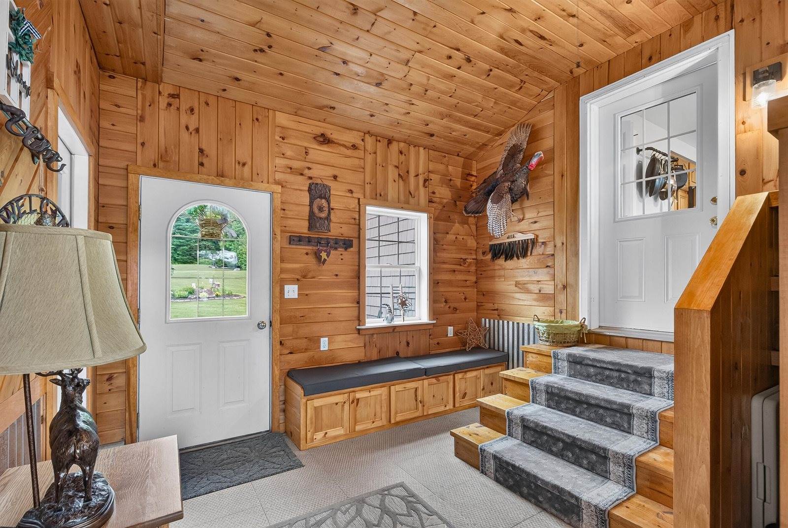 14 Autumn Lane, Lincoln, ME 04457