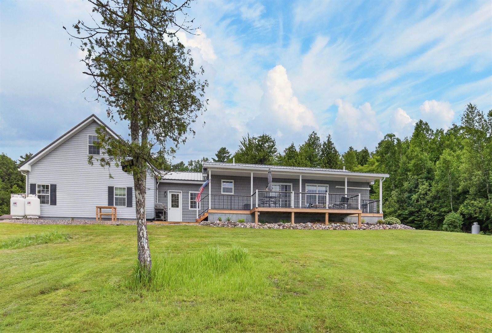14 Autumn Lane, Lincoln, ME 04457