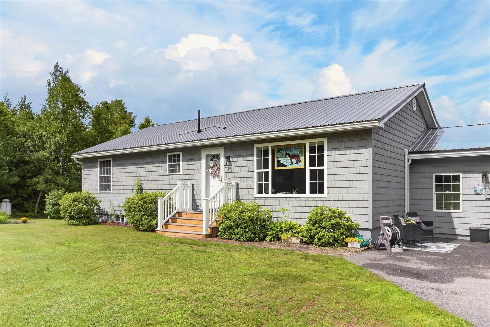 14 Autumn Lane, Lincoln, ME 04457