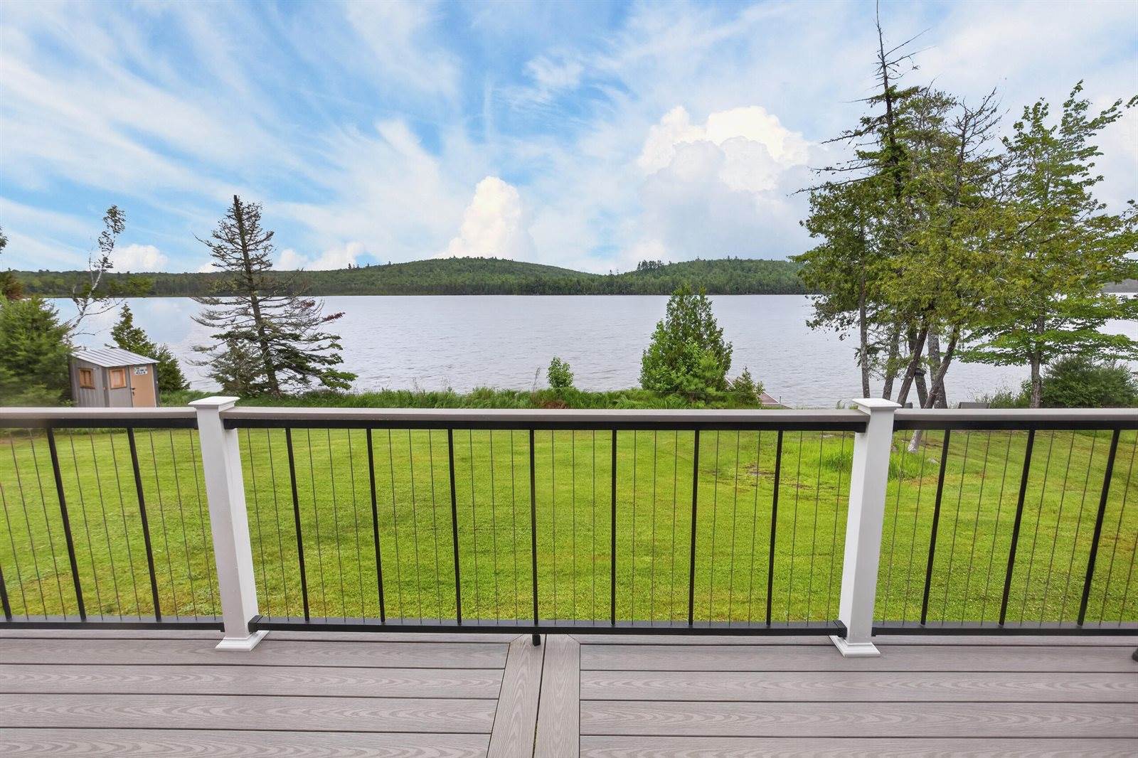 14 Autumn Lane, Lincoln, ME 04457